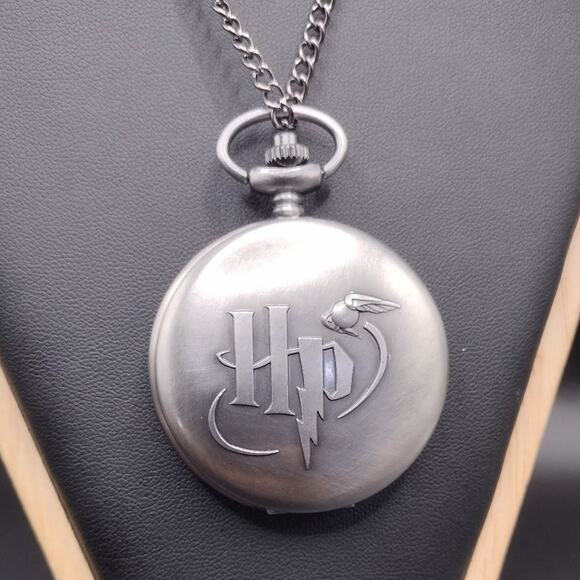 Silver Harry Potter Pocket Watch Hogwarts Cosplay Birthday Christmas Gift - NEW!